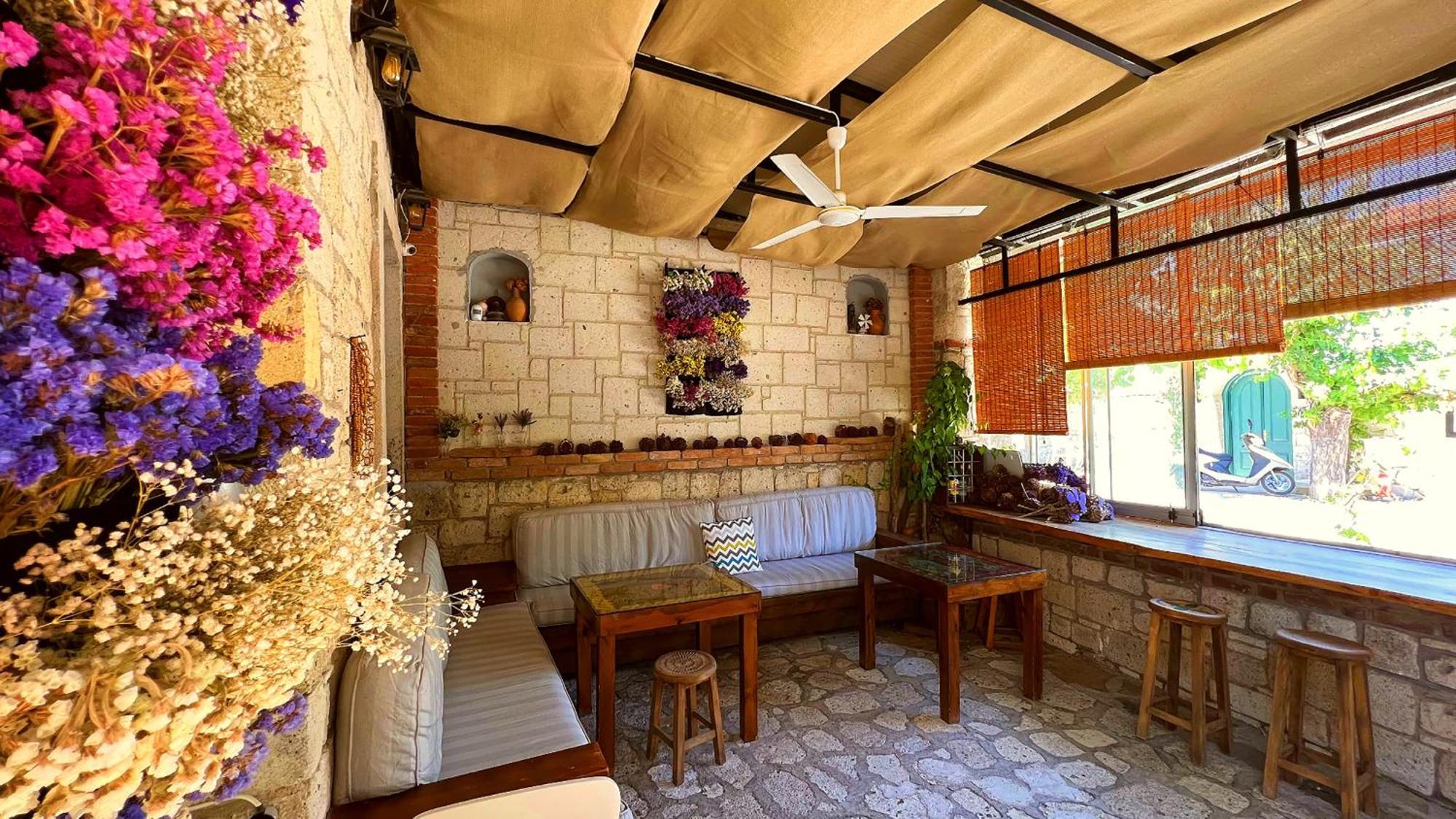 Alayaz Hotel Алачати Экстерьер фото